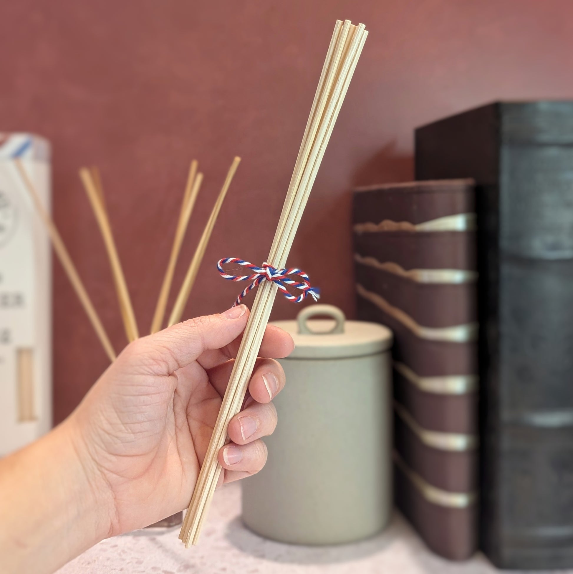 Extra Reeds - Mainland Vintage LLC.