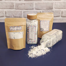 Load image into Gallery viewer, Fizzy Snow Bath Salts - Mainland Vintage
